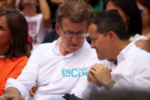 Alberto Núñez Feijóo y Carlos Velázquez. Foto: Sara M. Trevejo.