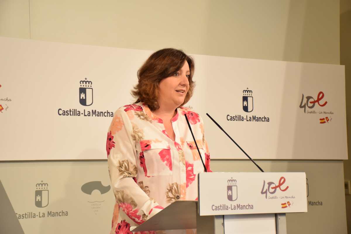 la consejera de Economía, Empresas y Empleo, Patricia Franco, dando cuenta de los acuerdos del Consejo de Gobierno.