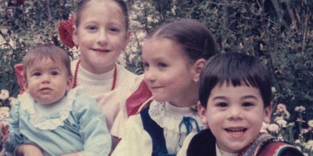 José Luis García Gascón junto a su familia.