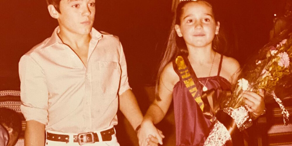 Inés Cañizares, con 9 años. "Un recuerdo entrañable. Era 1979, Año Internacional del Niño y tuve el honor de ser reina de las fiestas en Las Pedroñeras, mi pueblo".