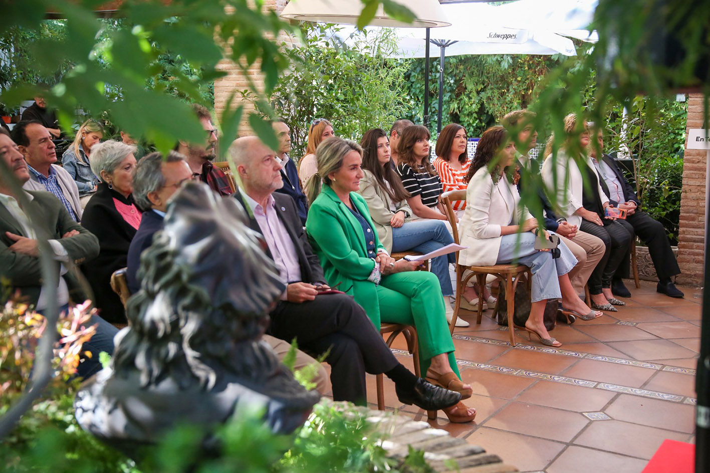 Milagros Tolón, alcaldesa de Toledo, el primer día de campaña.