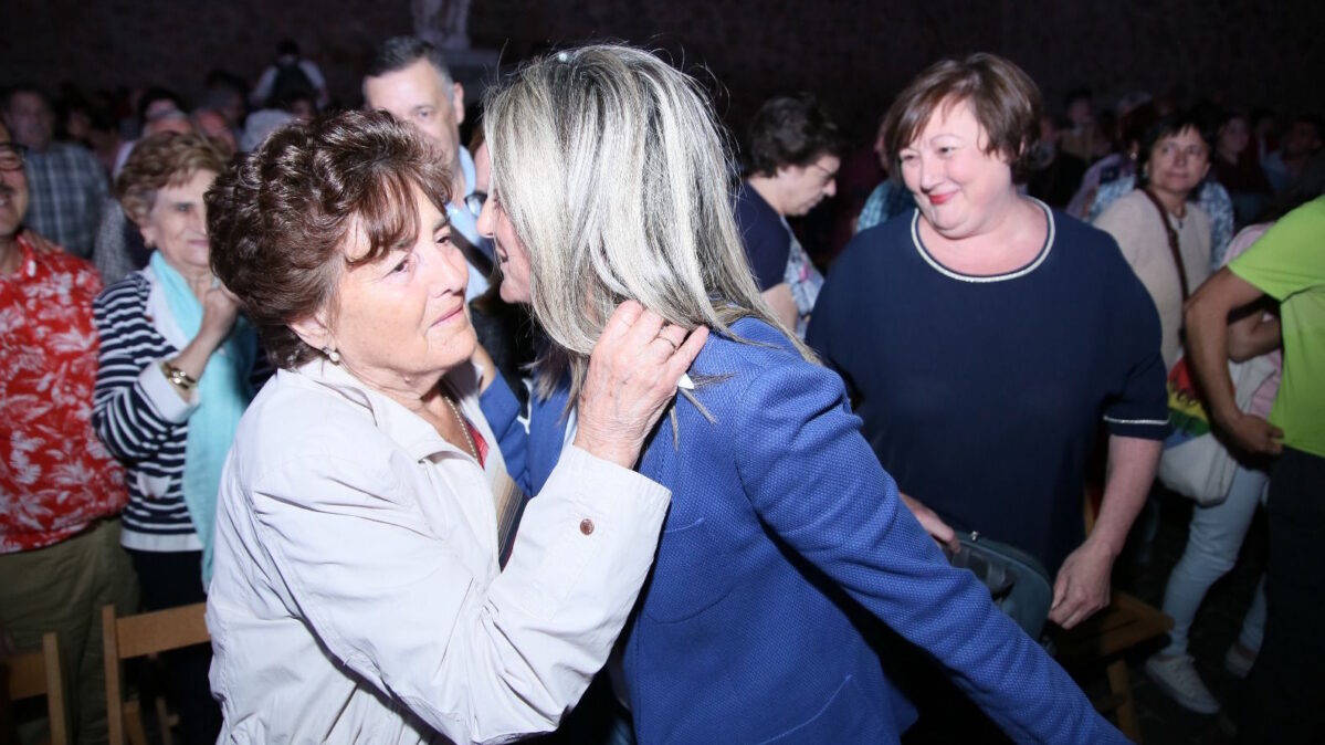 "Con mi madre y mi referente, Antonia, en el cierre de la campaña de 2019. Me deseó suerte".