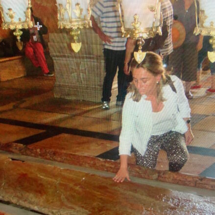 En Jerusalén, en el Santo Sepulcro.