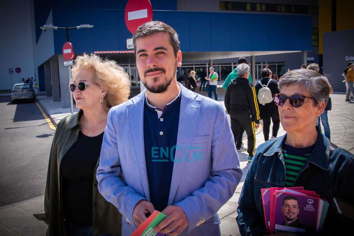 Gascón, durante la campaña electoral en Toledo. Foto: Diego Langreo Serrano.