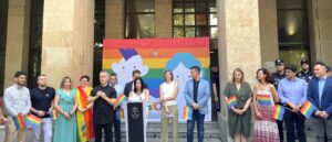 Acto institucional por el Día Internacional del Orgullo en el Ayuntamiento de Albacete.