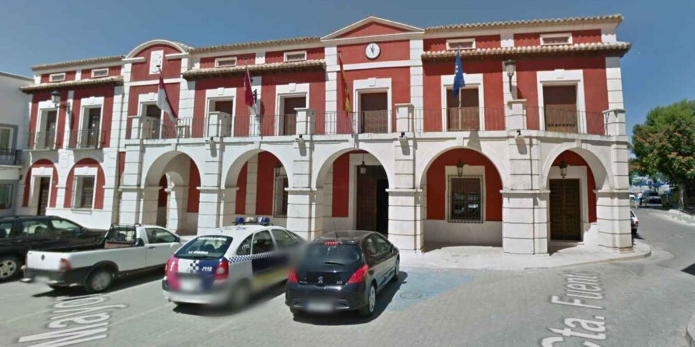 Ayuntamiento de La Guardia (Toldo).