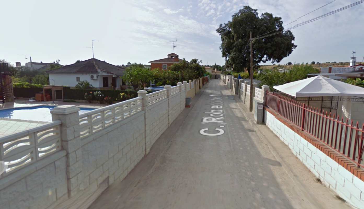 Calle Robledo del Mazo, en Escalona (Toledo).