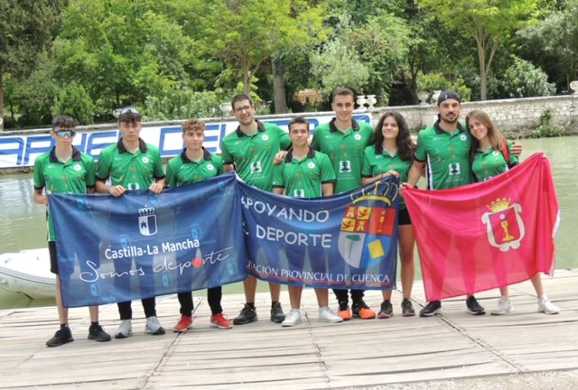 Club Cuenca con Carácter que compitió en el Nacional.