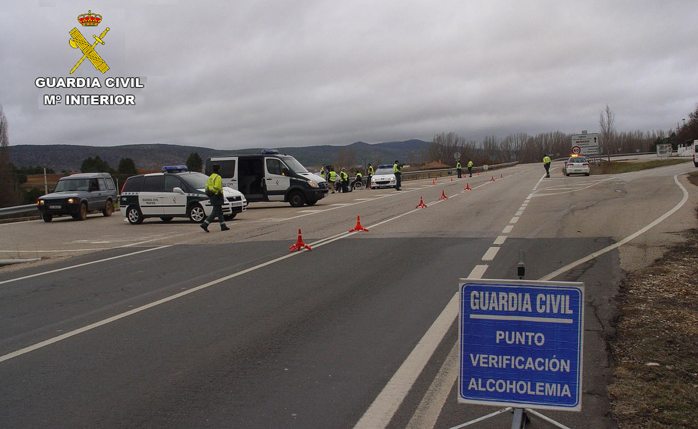 Control de la Guardia Civil en carretera.