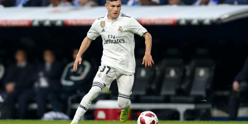 Fran García, el futbolista bolañego que le disputará la banda izquierda a Mendy. Foto: Real Madrid.