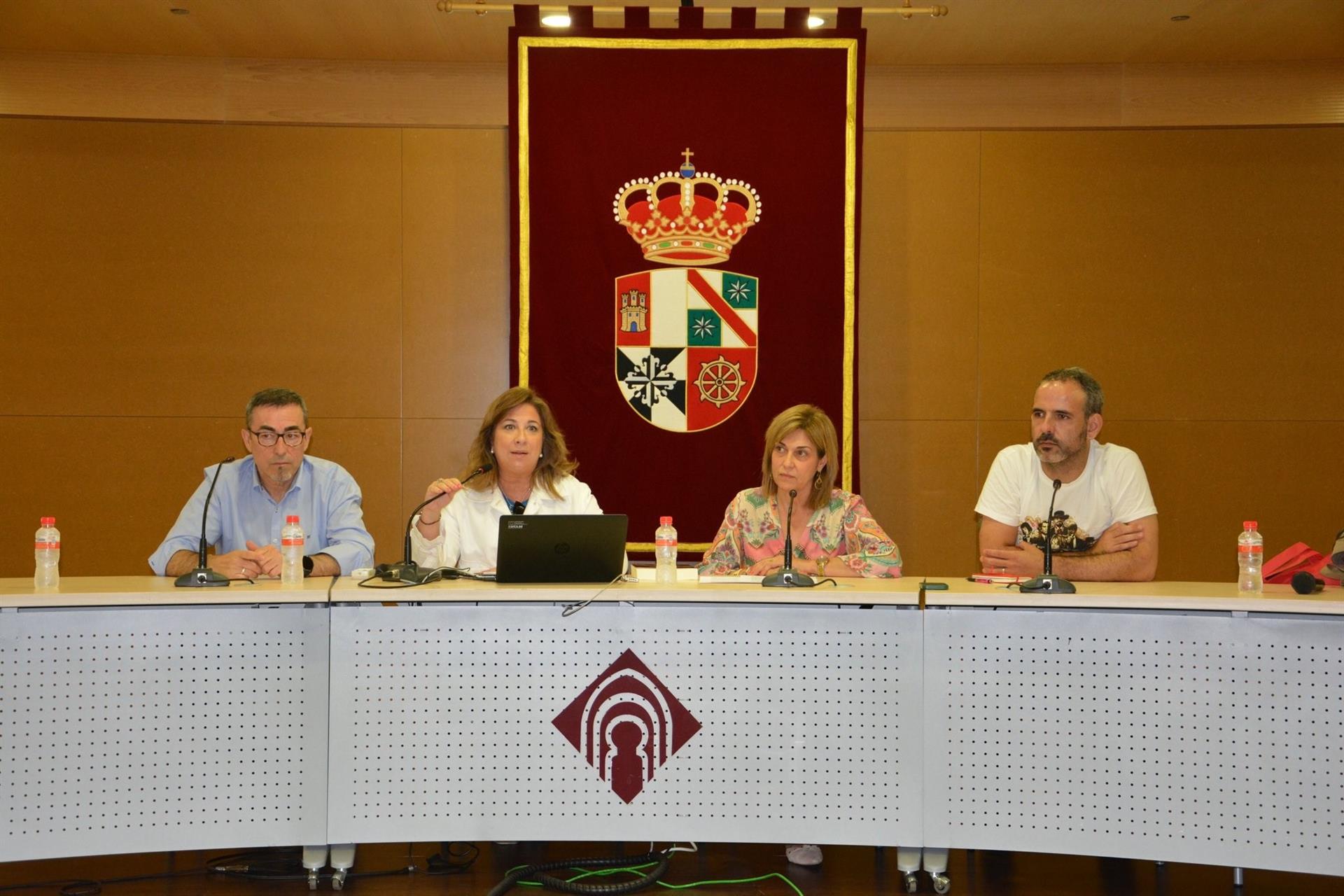 Inauguración de las jornadas del Gabinete de Estudios Jurídicos de CCOO, celebradas en el campus de la UCLM en Albacete.