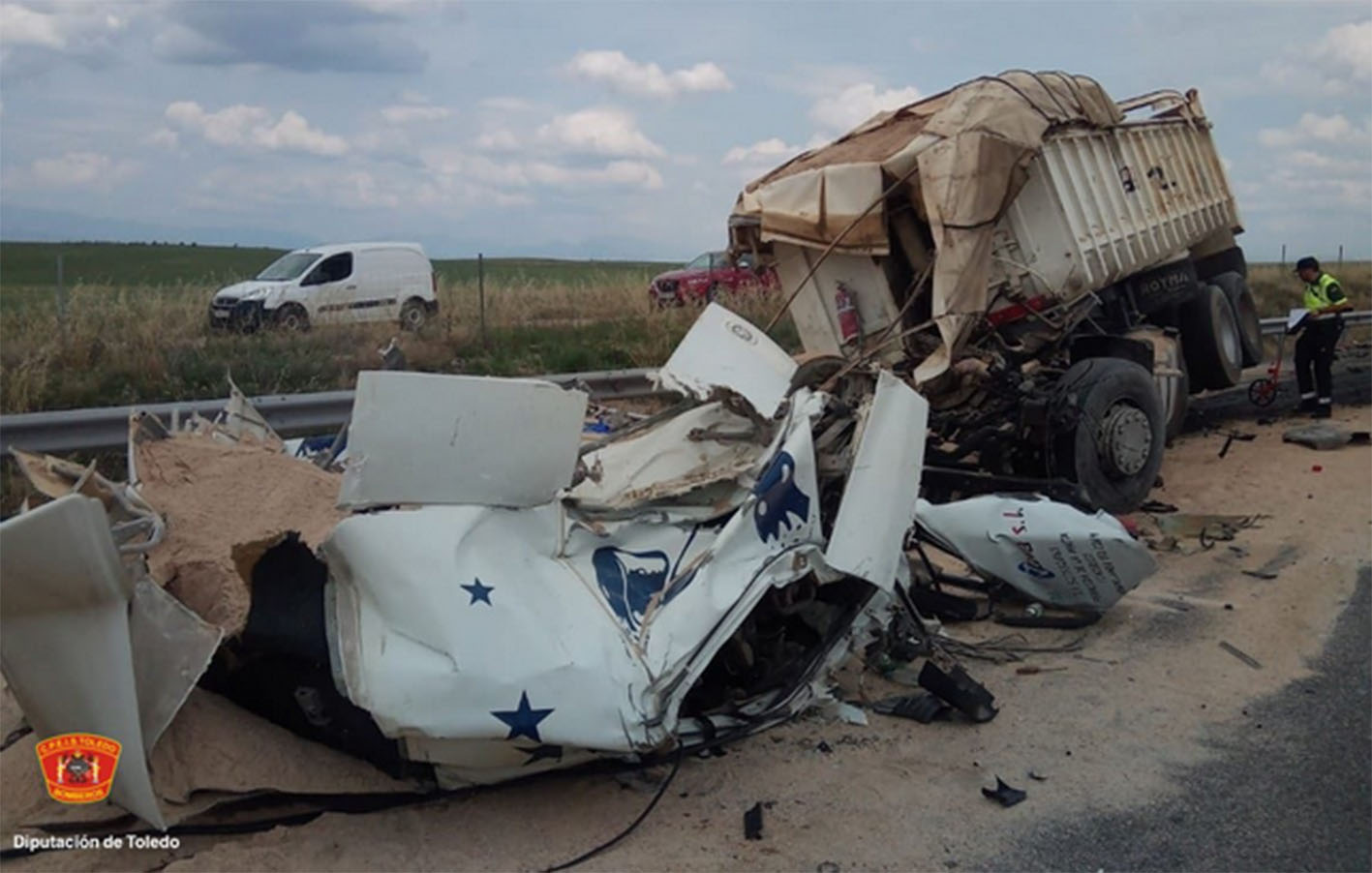 Restos del accidente en la autovía A5. Foto: @cpeistoledo