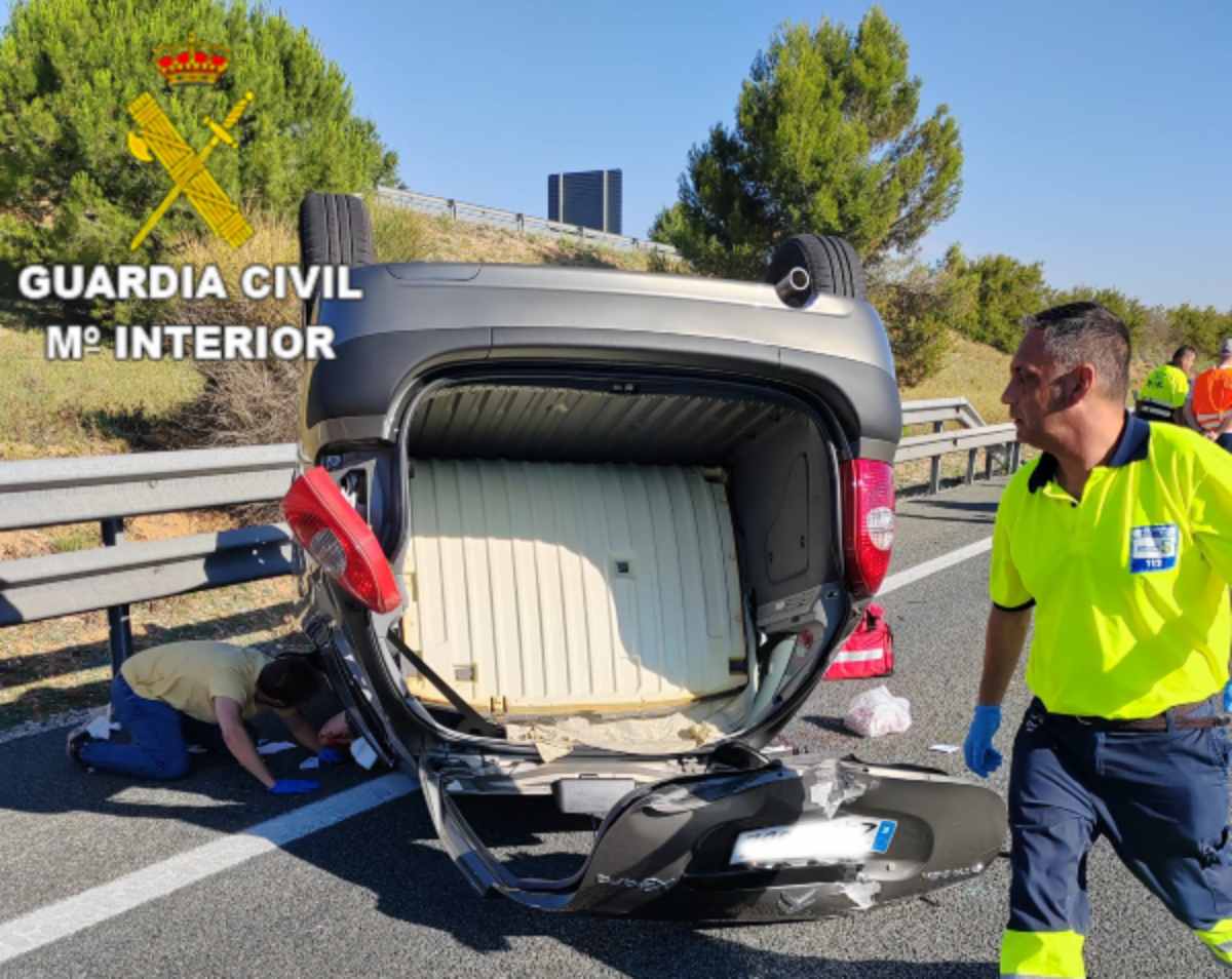 Accidente en el kilometro 156 de la autovía A-3. Foto: Guardia Civil