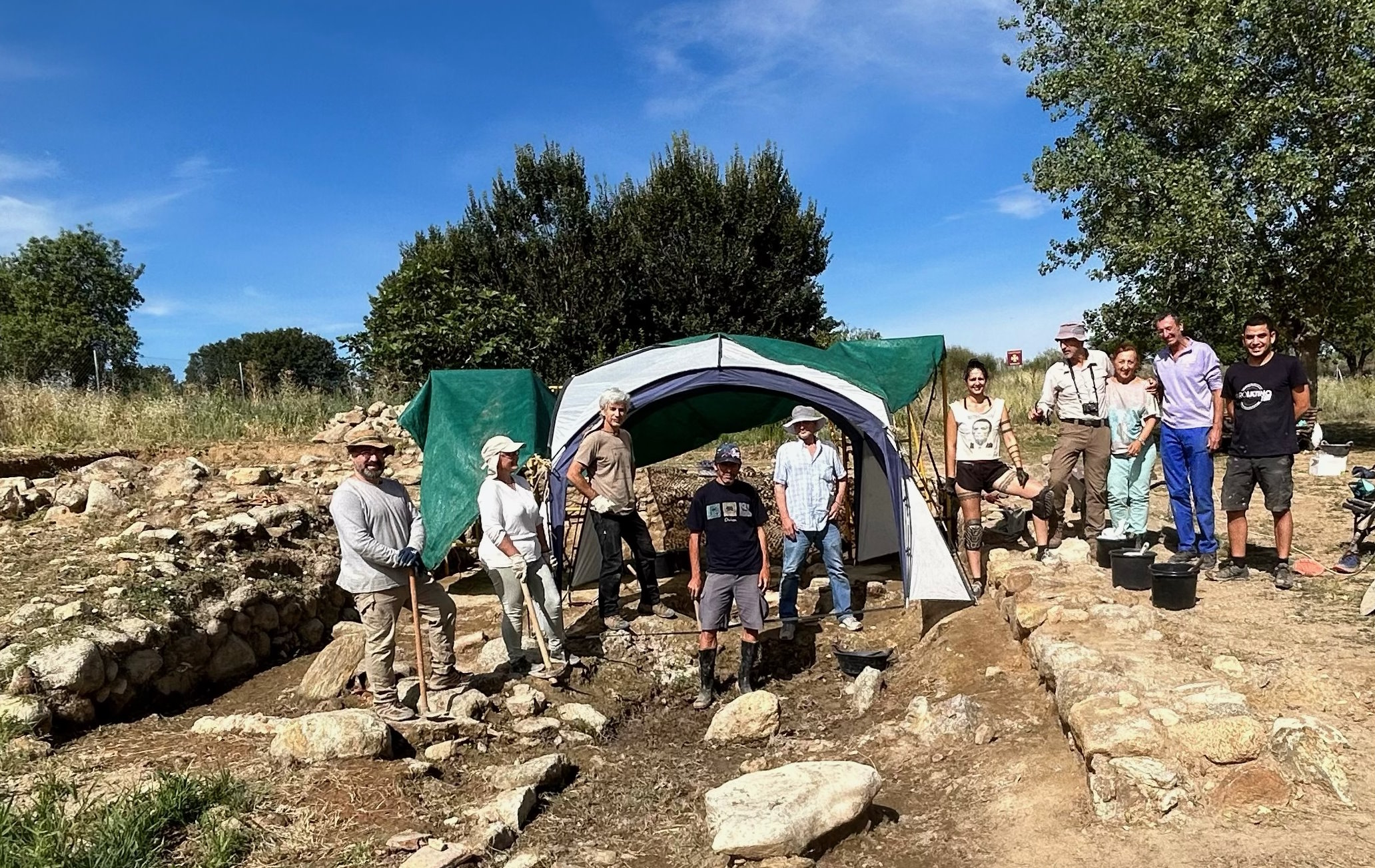 Excavaciones de restos humanos en Guarrazar, en Guadamur (Toledo).