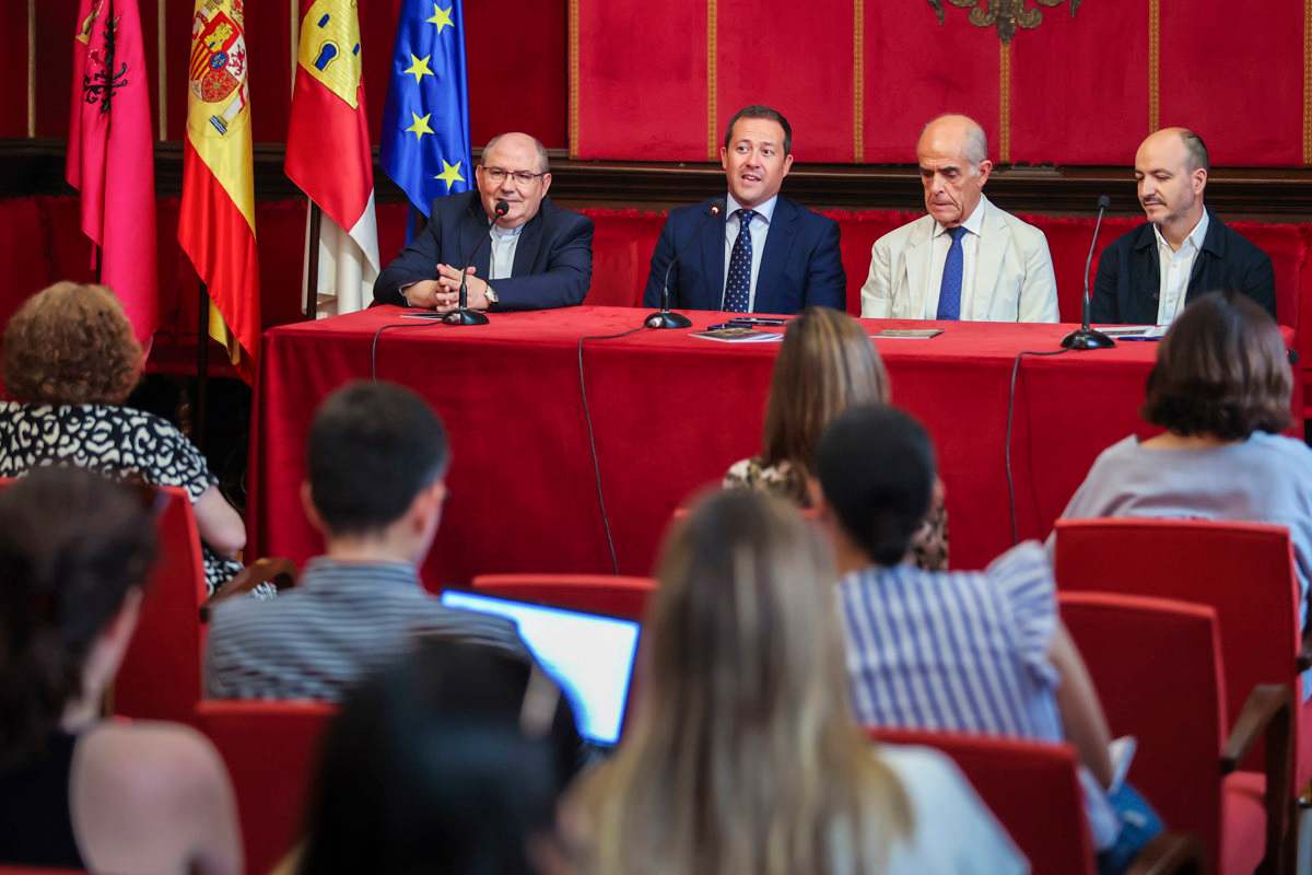 Presentación de las Batallas de Órganos del Festival de Música El Greco, en el Ayuntamiento de Toledo. EFE/ Ángeles Visdómine.