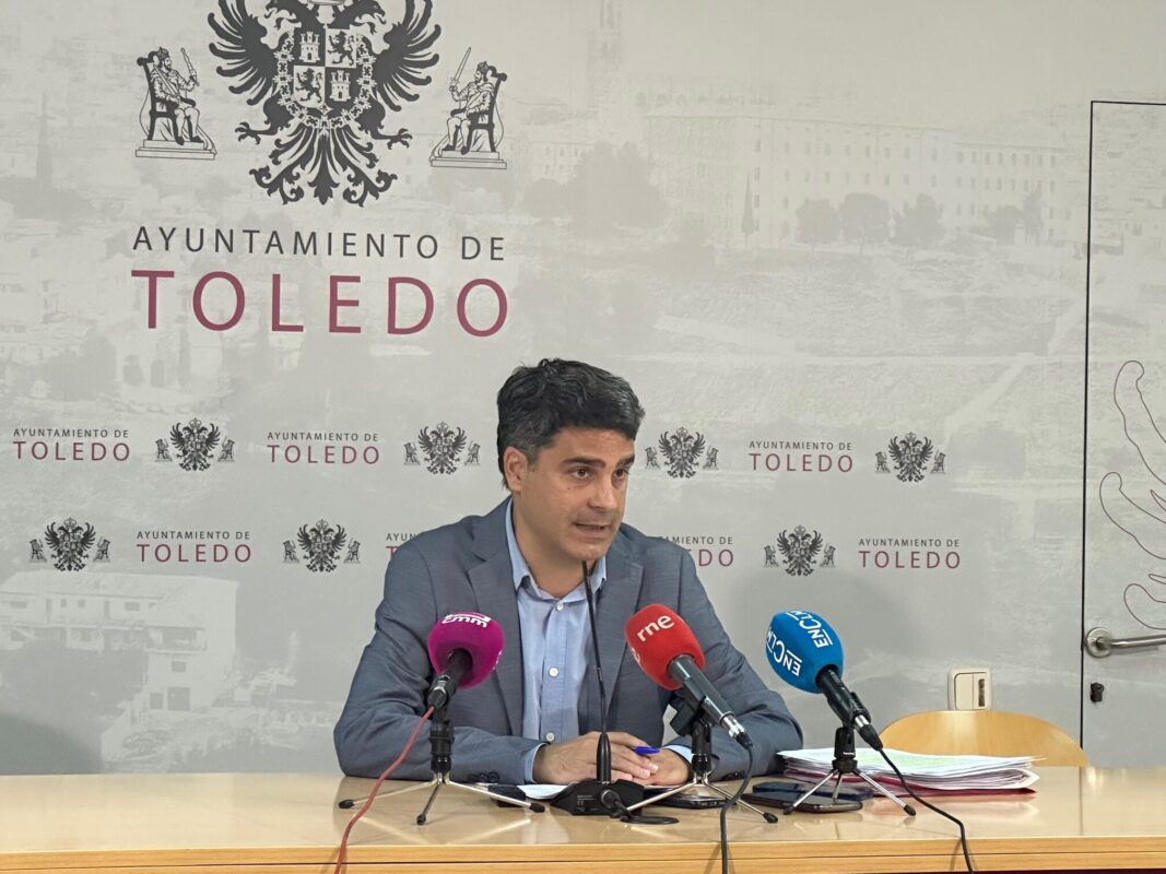 Rueda de prensa de Juanjo Alcalde, portavoz del Ayuntamiento de Toledo.