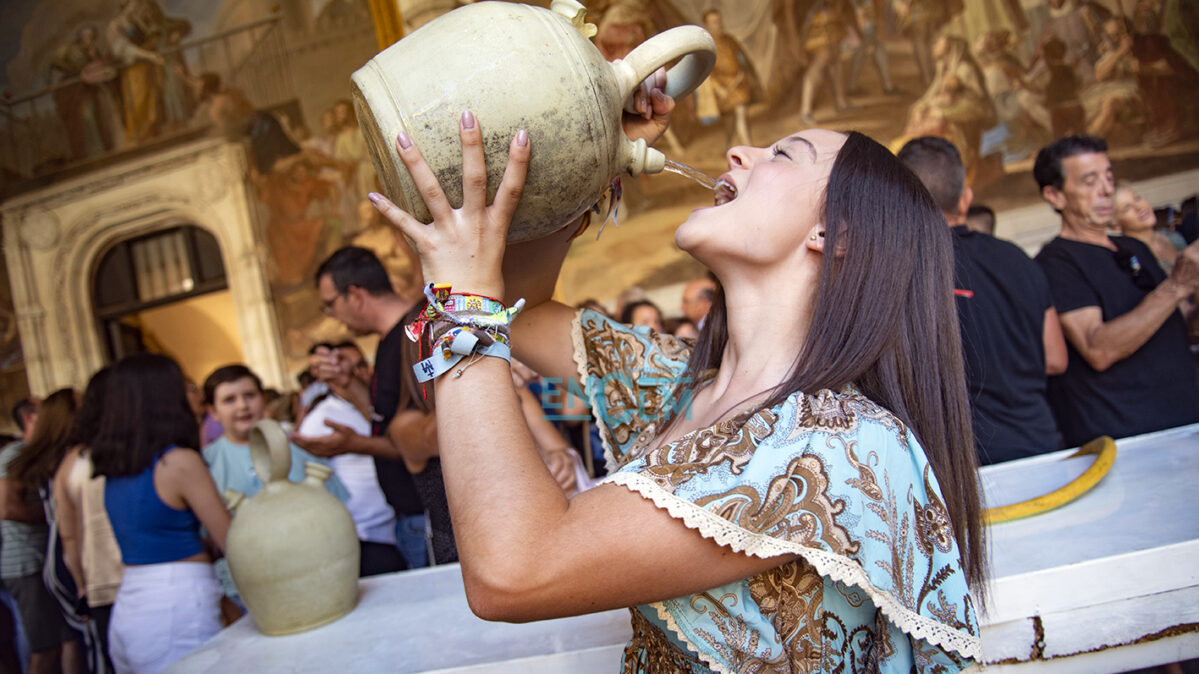 Tradicionales botijos de Toledo