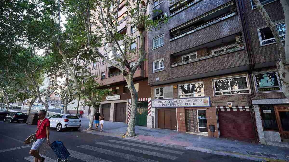 Imagen del bloque de viviendas donde se ha producido el incendio. Foto: EFE/Manu Reino