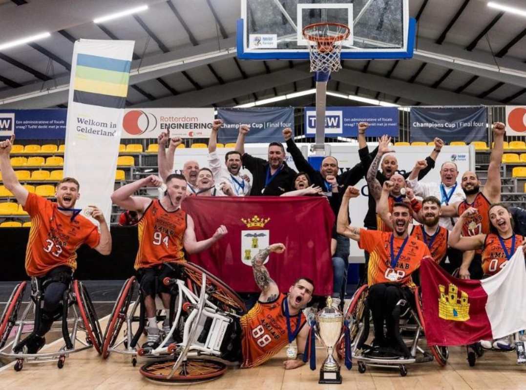 El BSR Amiab Albacete, cuando se proclamó campeón de Europa.