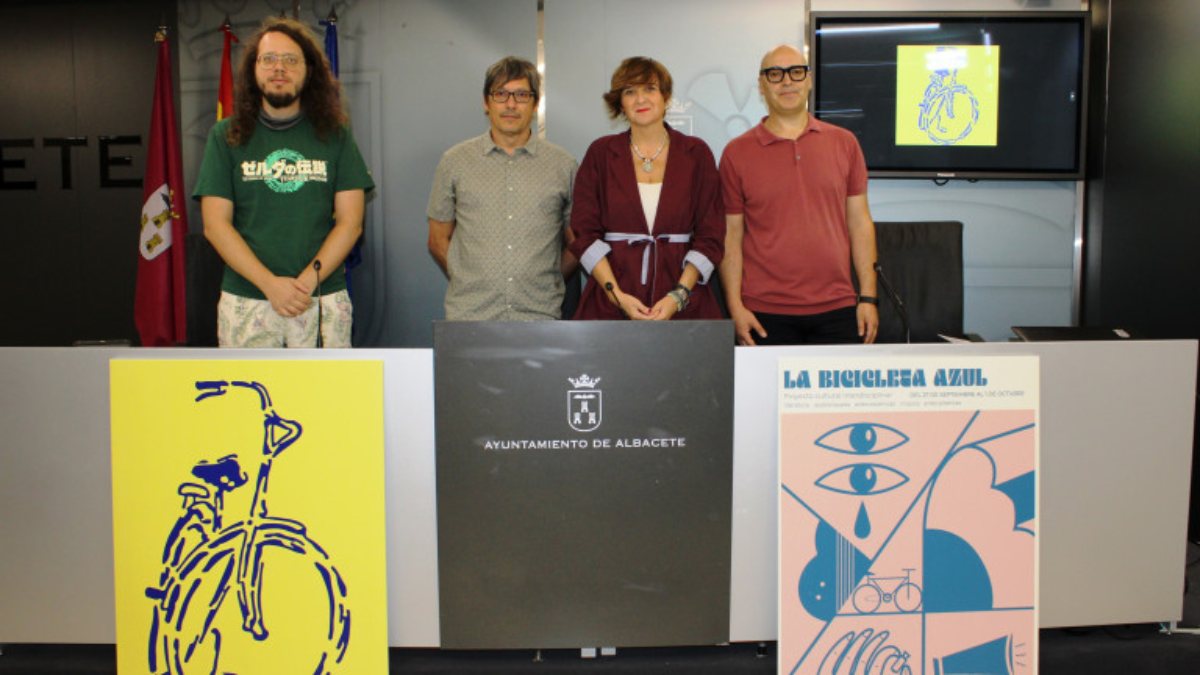 Presentación de "La Bicicleta Azul"