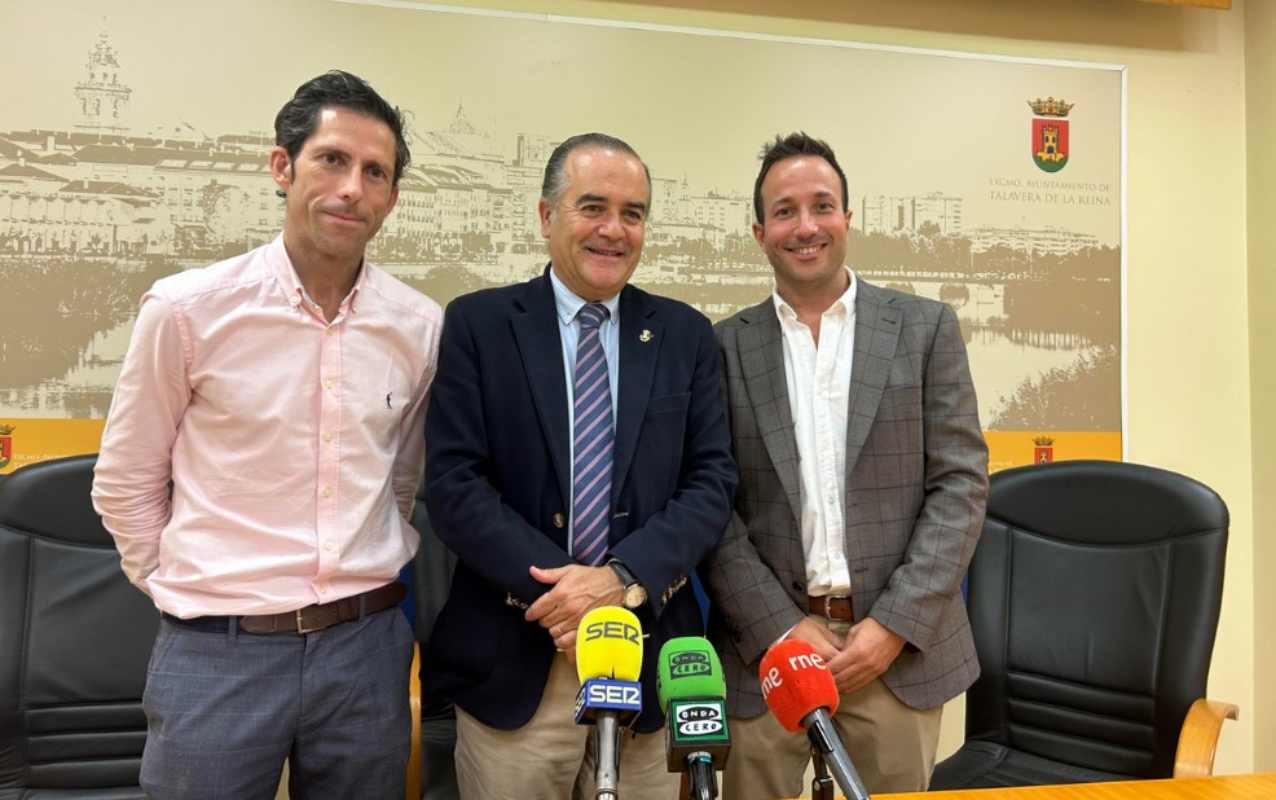 Núñez, Gregorio y Blázquez, en la presentación de la Fundación CF Talavera.
