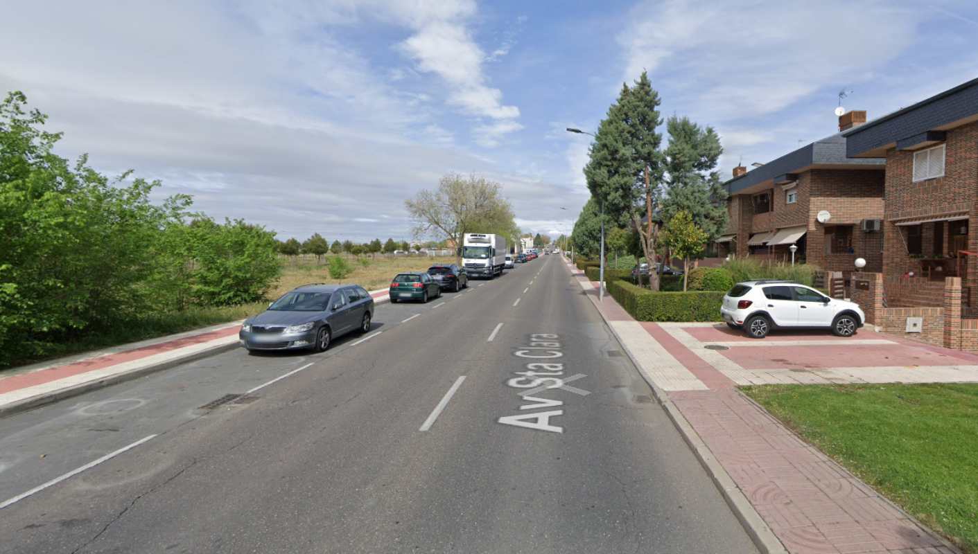 Avenida Santa Clara, en el Señorío de Illescas.