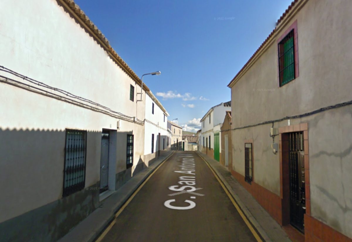 Calle San Antonio, en la pedanía El Villar, en Puertollano (Ciudad Real). Google Maps.