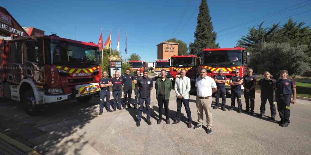 Presentación de los cinco nuevos camiones para los bomberos de la provincia de Albacete.