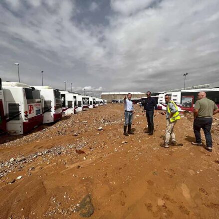 Lodazal de la estación de buses urbanos de Toledo, en el Polígono.