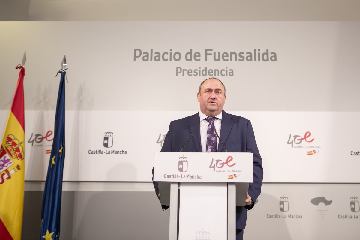 El consejero de Agricultura, Ganadería y Desarrollo Rural de la Junta de CLM, Julián Martínez Lizán.