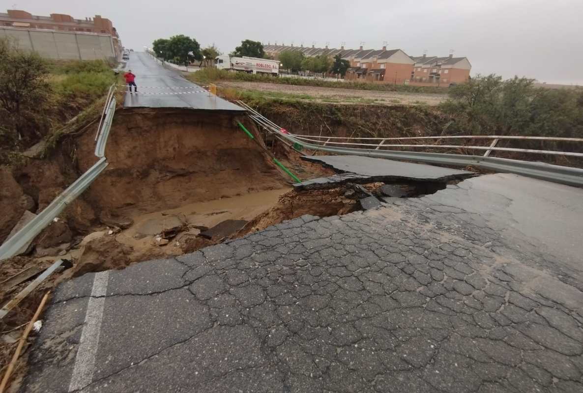 Una carretera de acceso a Recas, destruida. Foto: Ayuntamiento de Recas.