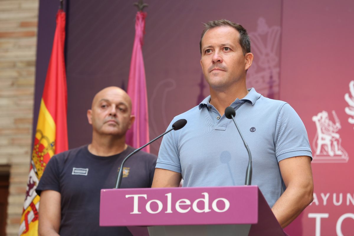 Carlos Velázquez, alcalde de Toledo, en rueda de prensa.