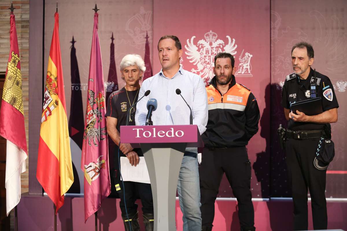 Carlos Velázquez, alcalde de Toledo, en rueda de prensa.