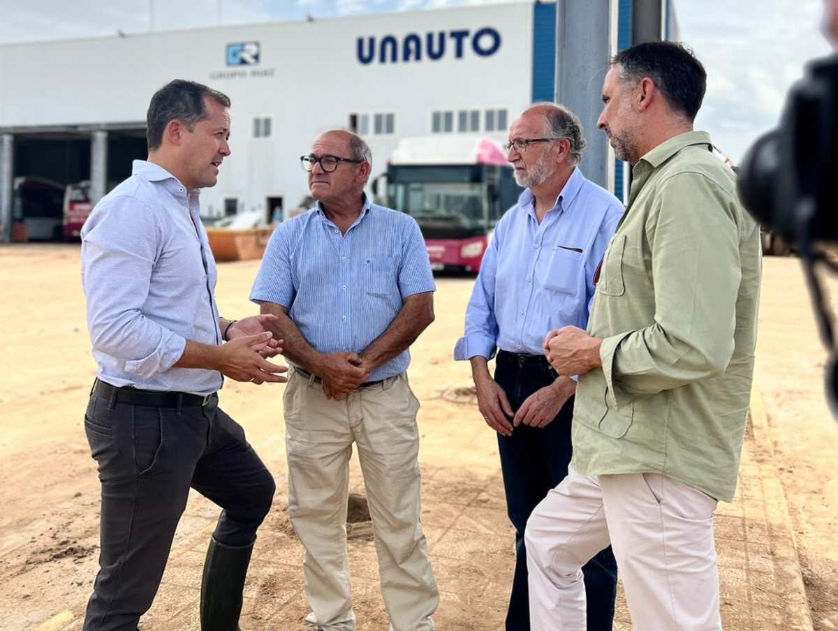 Carlos Velázquez, alcalde de Toledo, en su visita a Unauto.