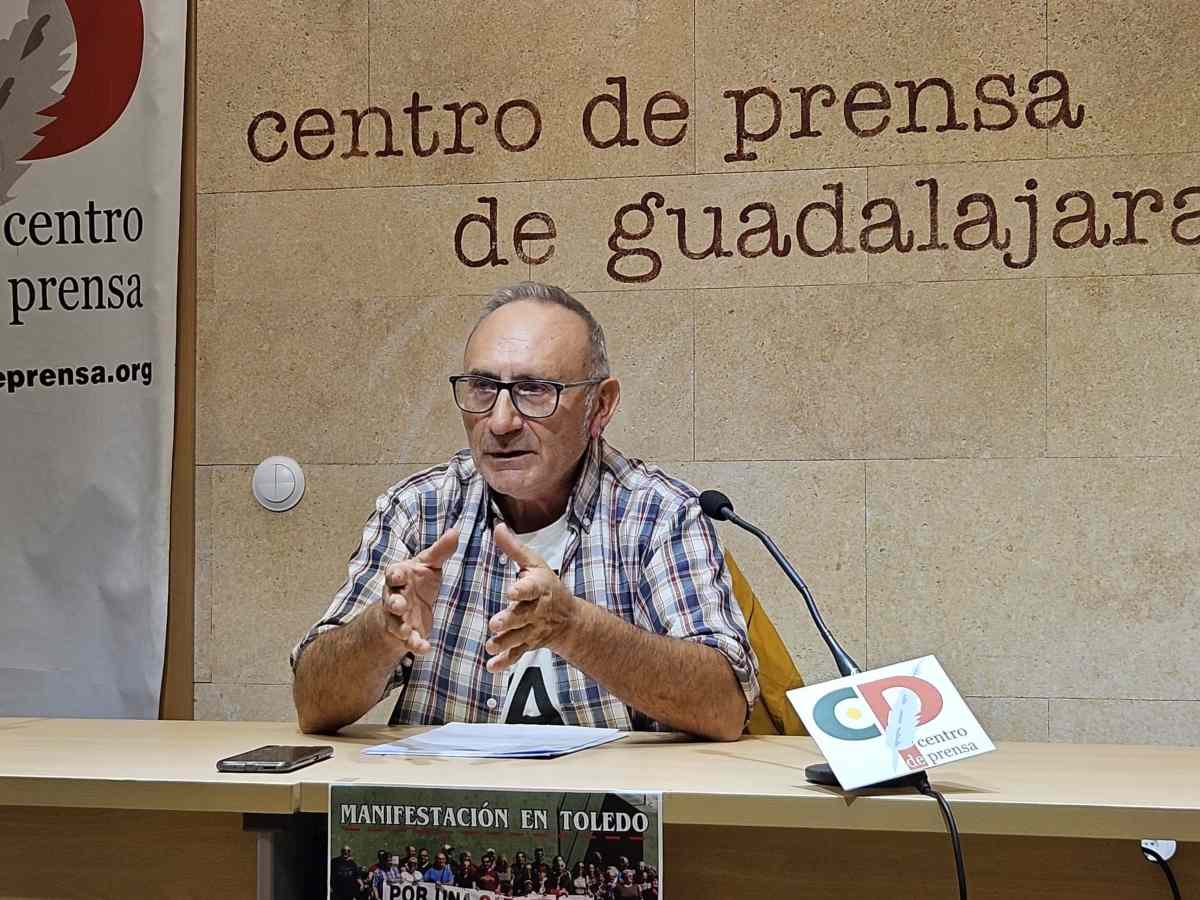 Javier Cantero, alcalde de La Toba (Guadalajara)