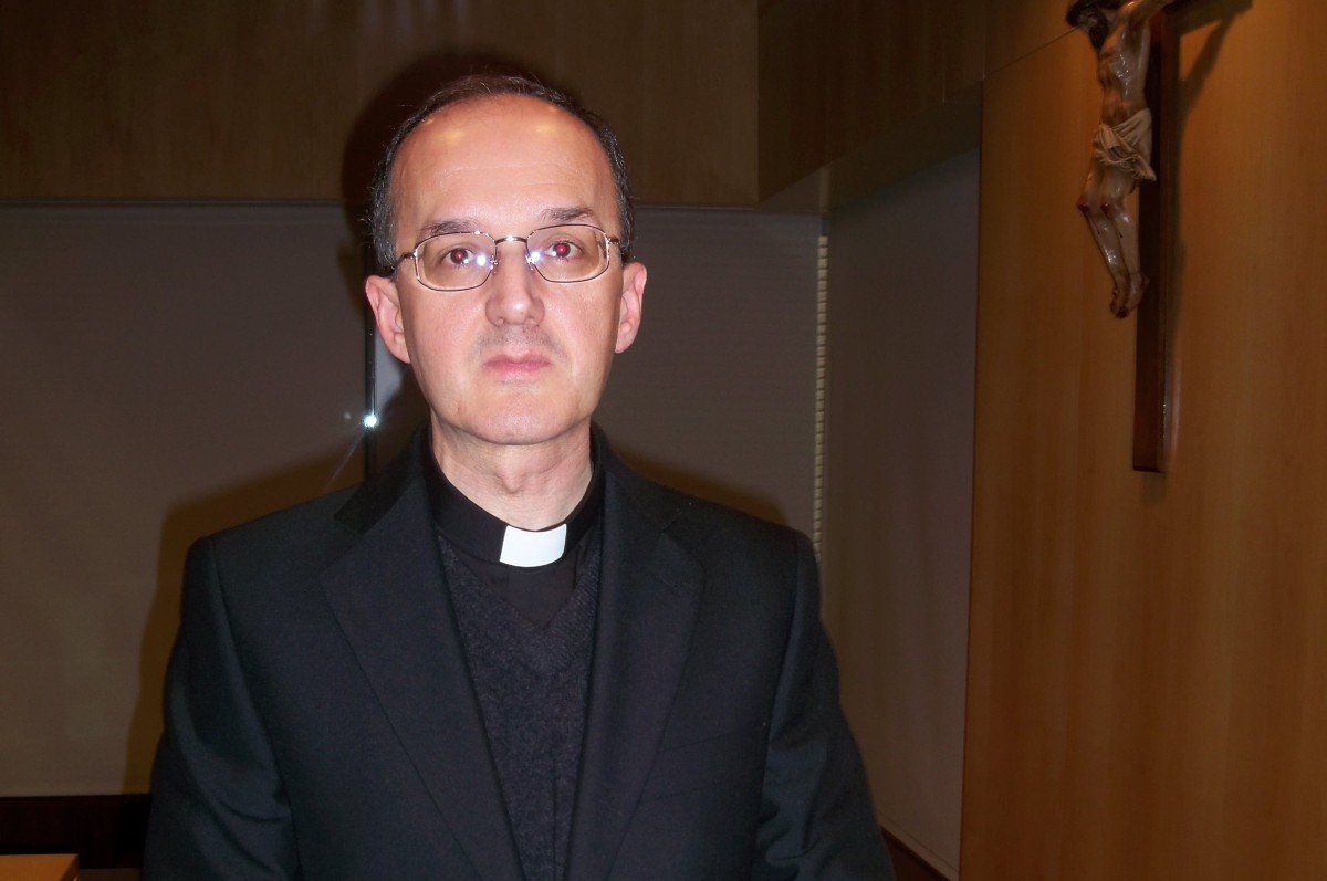 Tras la renuncia de Atilano Rodríguez por jubilación el papa Francisco ha nombrado a su sucesor en la diócesis Sigüenza-Guadalajara.