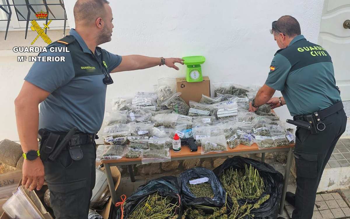 La Guardia Civil detiene a una persona en Sacedón por Tráfico de Drogas