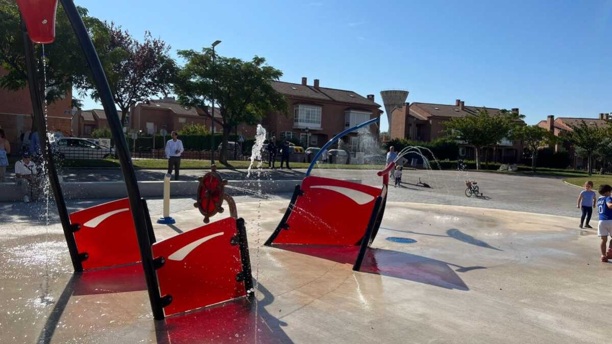Juegos de agua en el parque de Las Lomas de Guadalajara