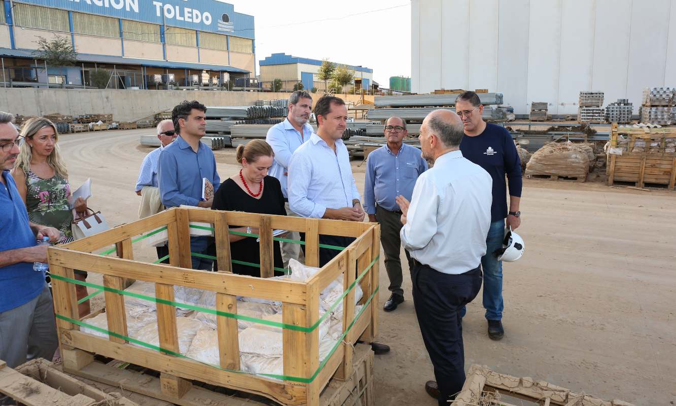 Visita de Carlos Velázquez a "Galvanización Toledo".