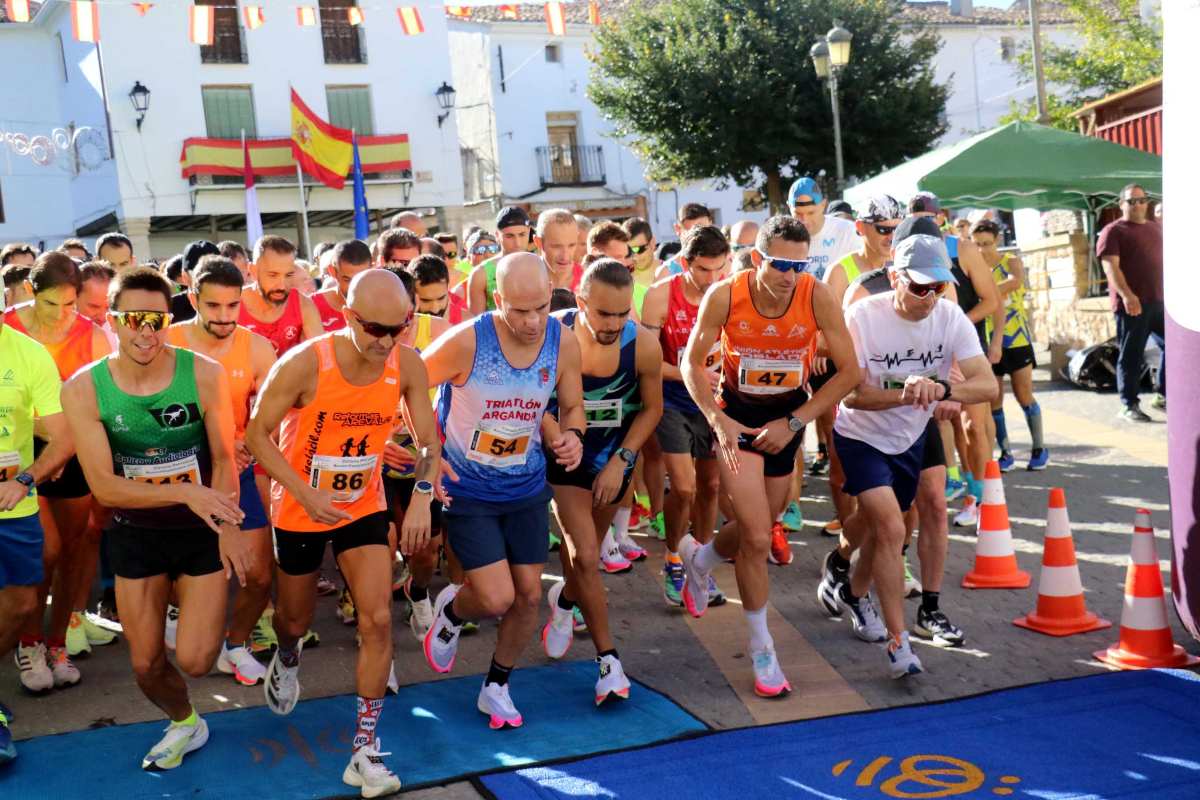 Participantes en la VIII Carrera Lago de Pareja.