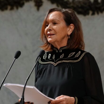 Clara Sánchez, escritora guadalajareña, en su discurso de ingreso en la RAE.