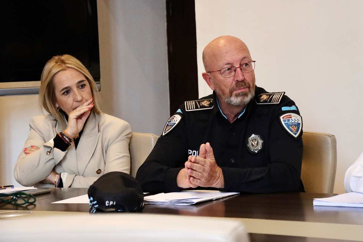 La vicealcaldesa de Toledo y concejal de Seguridad Ciudadana, Inés Cañizares, y jefe de la Policía Local, José Luis Martín Mora.