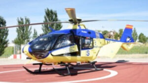 Foto de archivo de un helicóptero sanitario