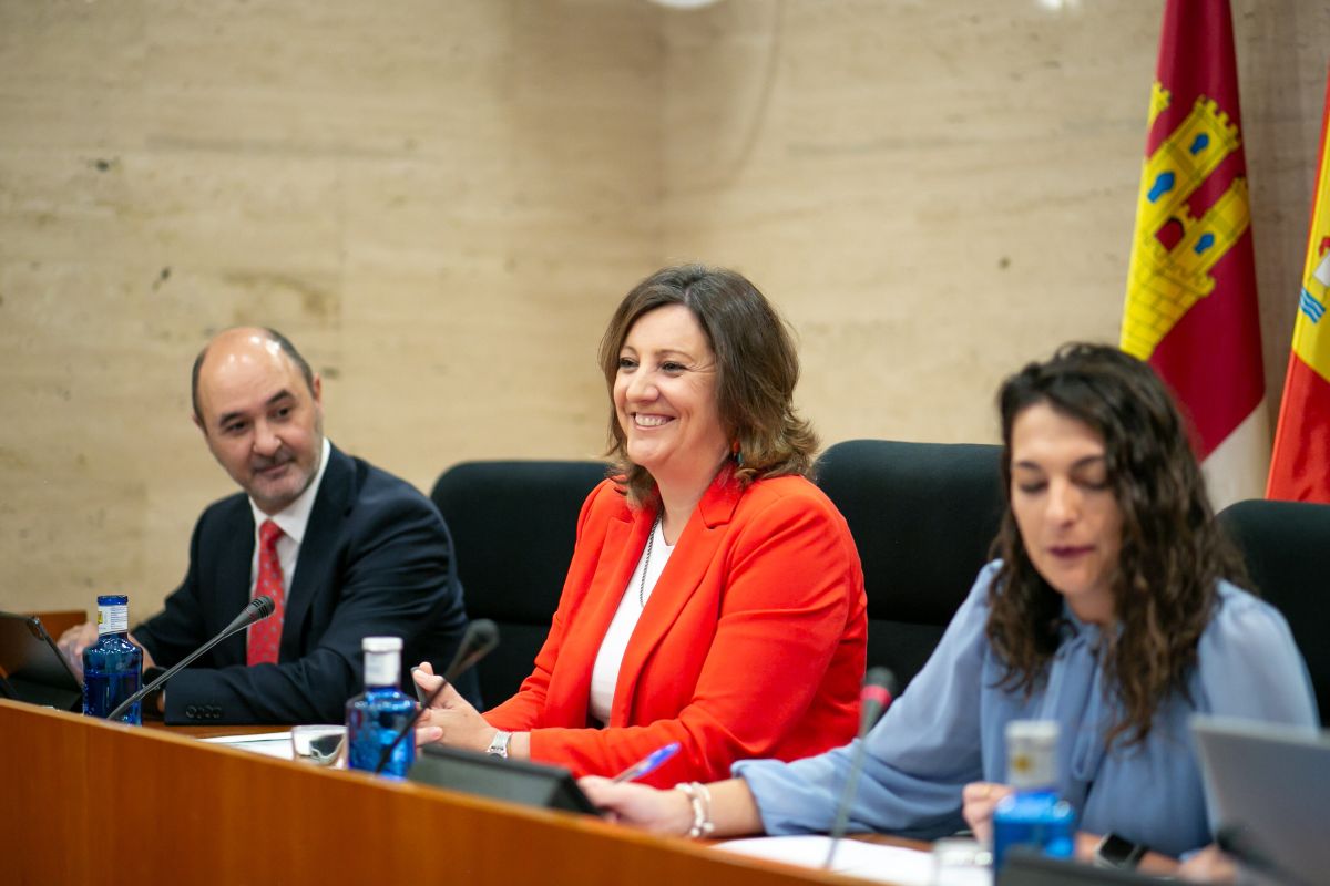 Patricia Franco, consejera de Economía, Empresas y Empleo, antes las Cortes de Castilla-La Mancha.