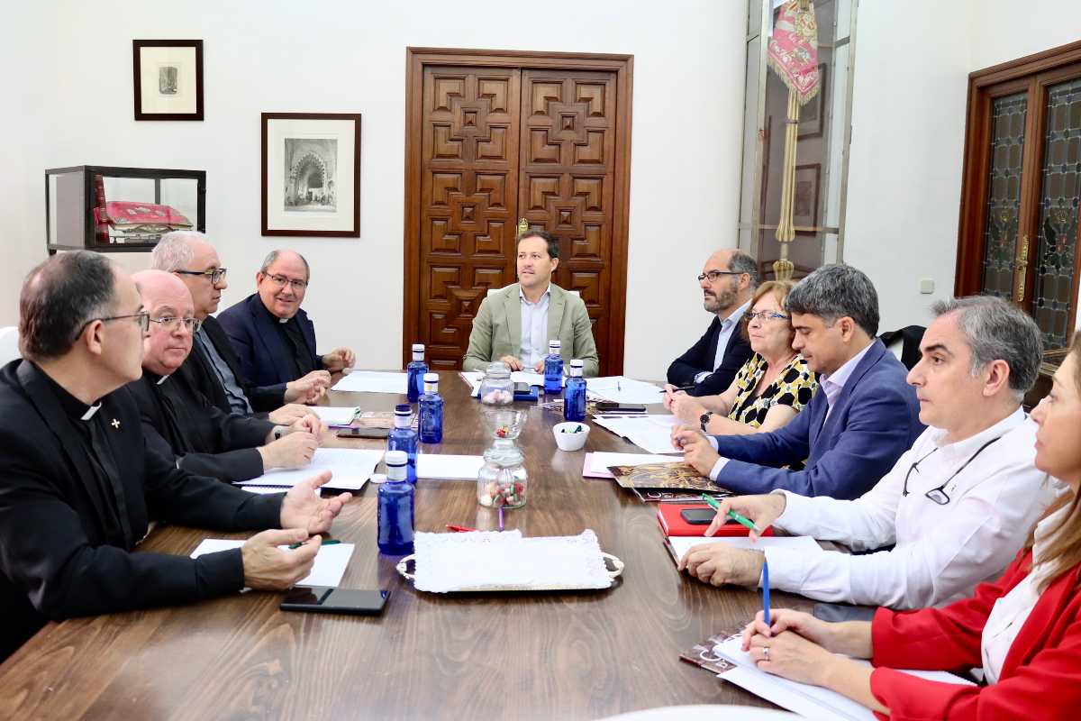 Reunión entre el Gobierno local de Toledo y el Cabildo de la Catedral.