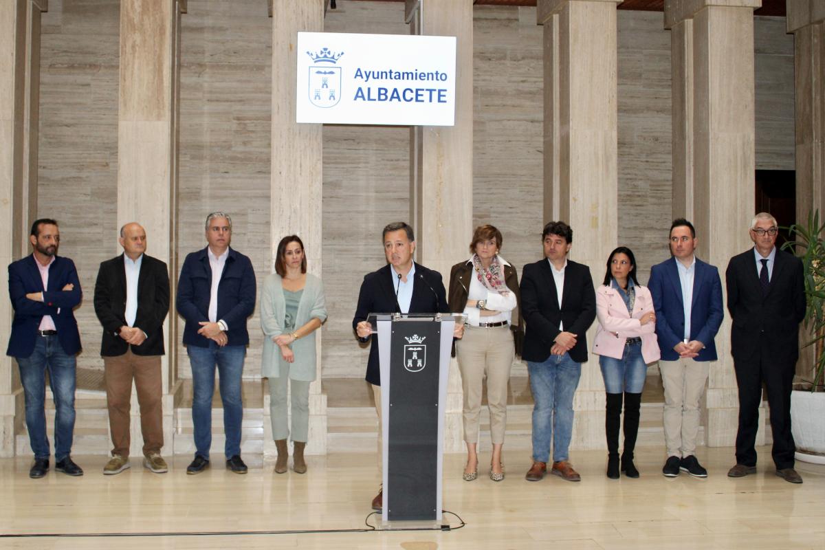 Manuel Serrano, valorando su reunión con Page en Toledo.