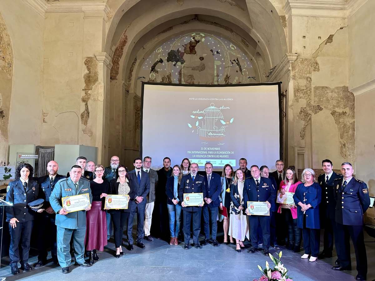 Acto institucional en Talavera, en el que ha estado el alcalde, José Julián Gregorio.