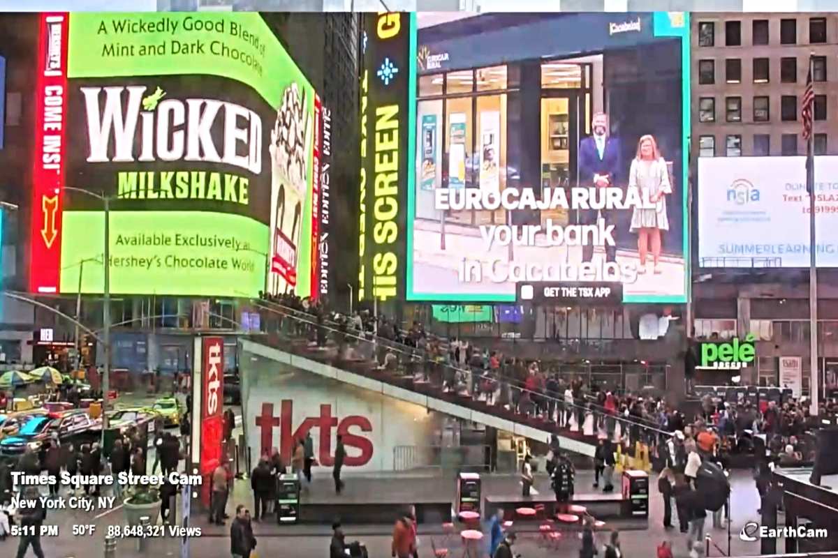 Eurocaja en Times Square.