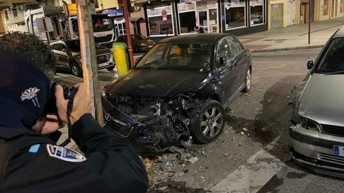 Así quedaron los vehículos implicados en el accidente de tráfico. Foto: Policía Local de Albacete.