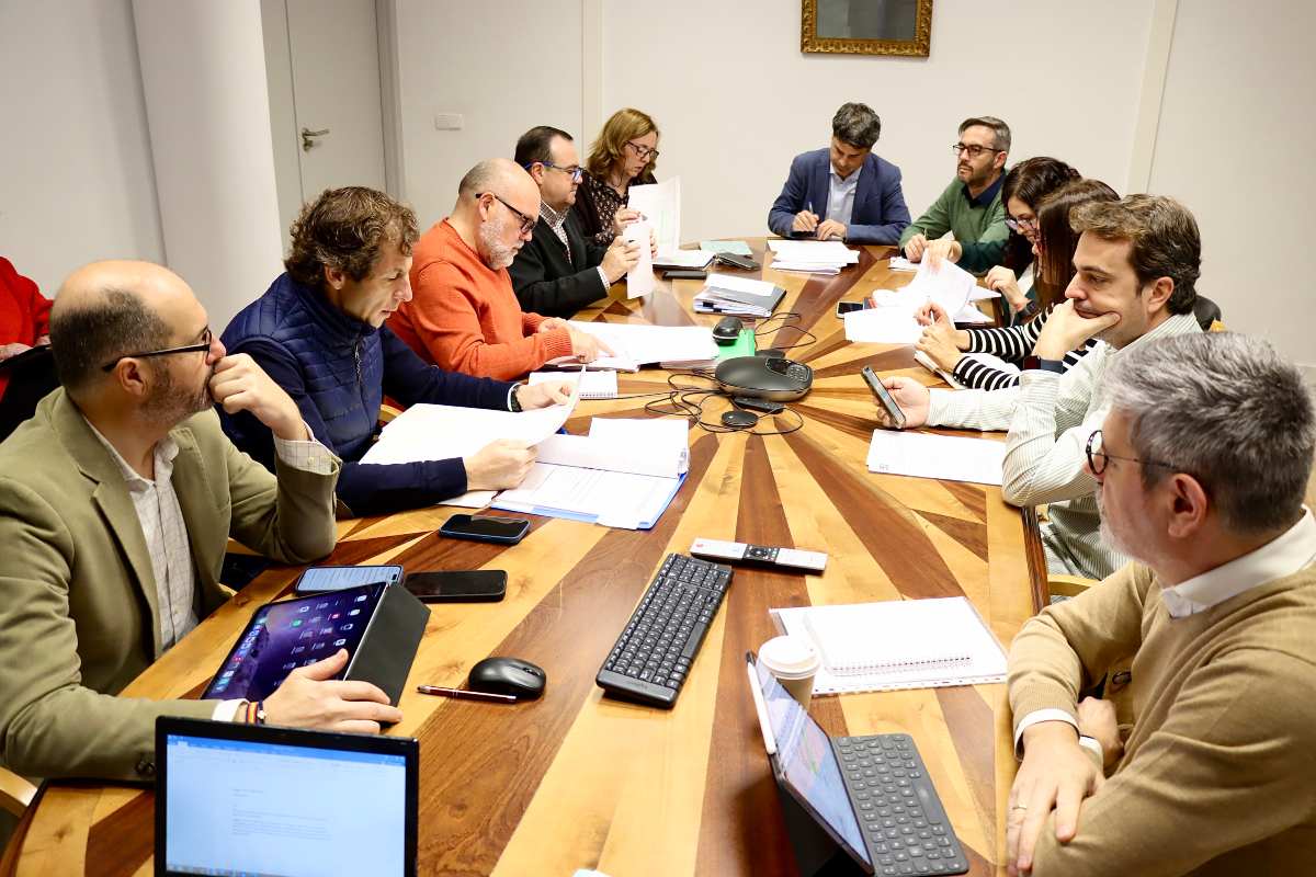 Comisión de Presupuestos en el Ayuntamiento de Toledo.
